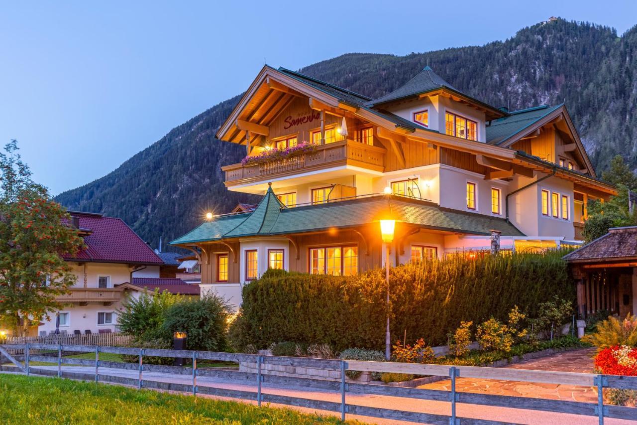 Apparthotel Sonnenhof Mayrhofen Ngoại thất bức ảnh