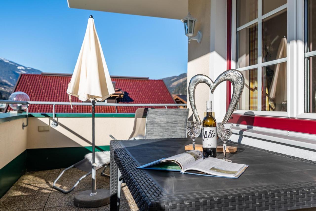 Apparthotel Sonnenhof Mayrhofen Ngoại thất bức ảnh