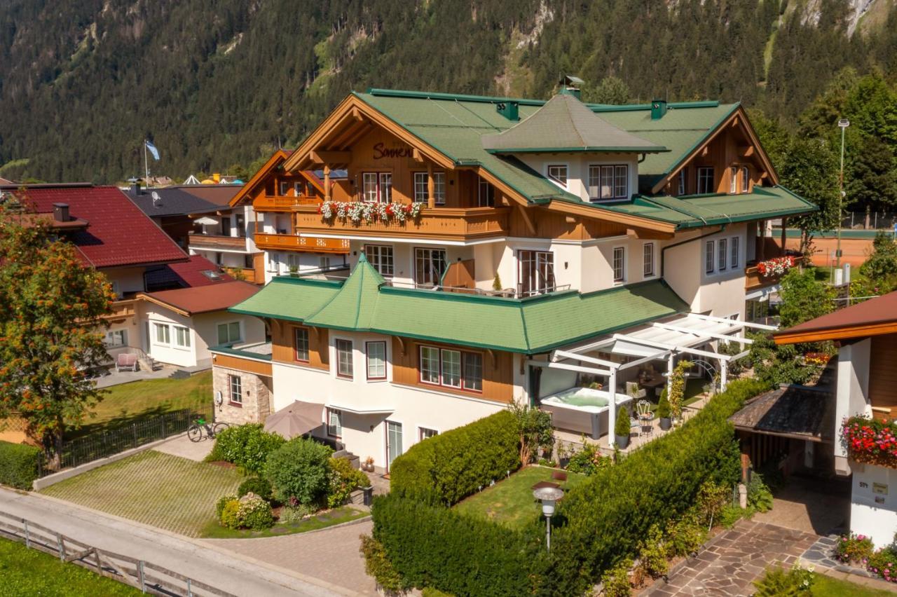 Apparthotel Sonnenhof Mayrhofen Ngoại thất bức ảnh