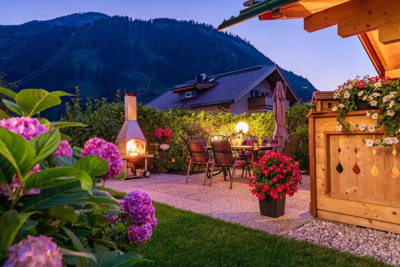 Apparthotel Sonnenhof Mayrhofen Ngoại thất bức ảnh