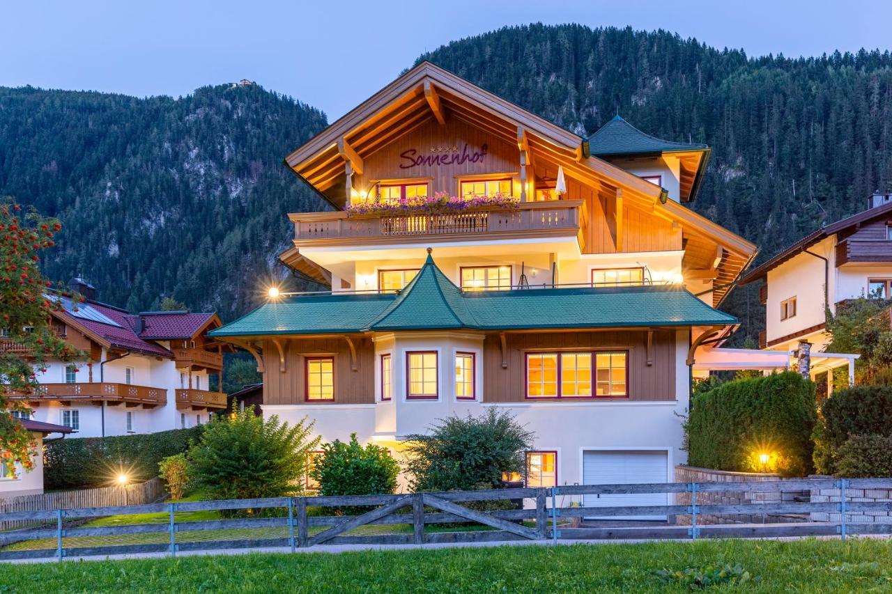 Apparthotel Sonnenhof Mayrhofen Ngoại thất bức ảnh