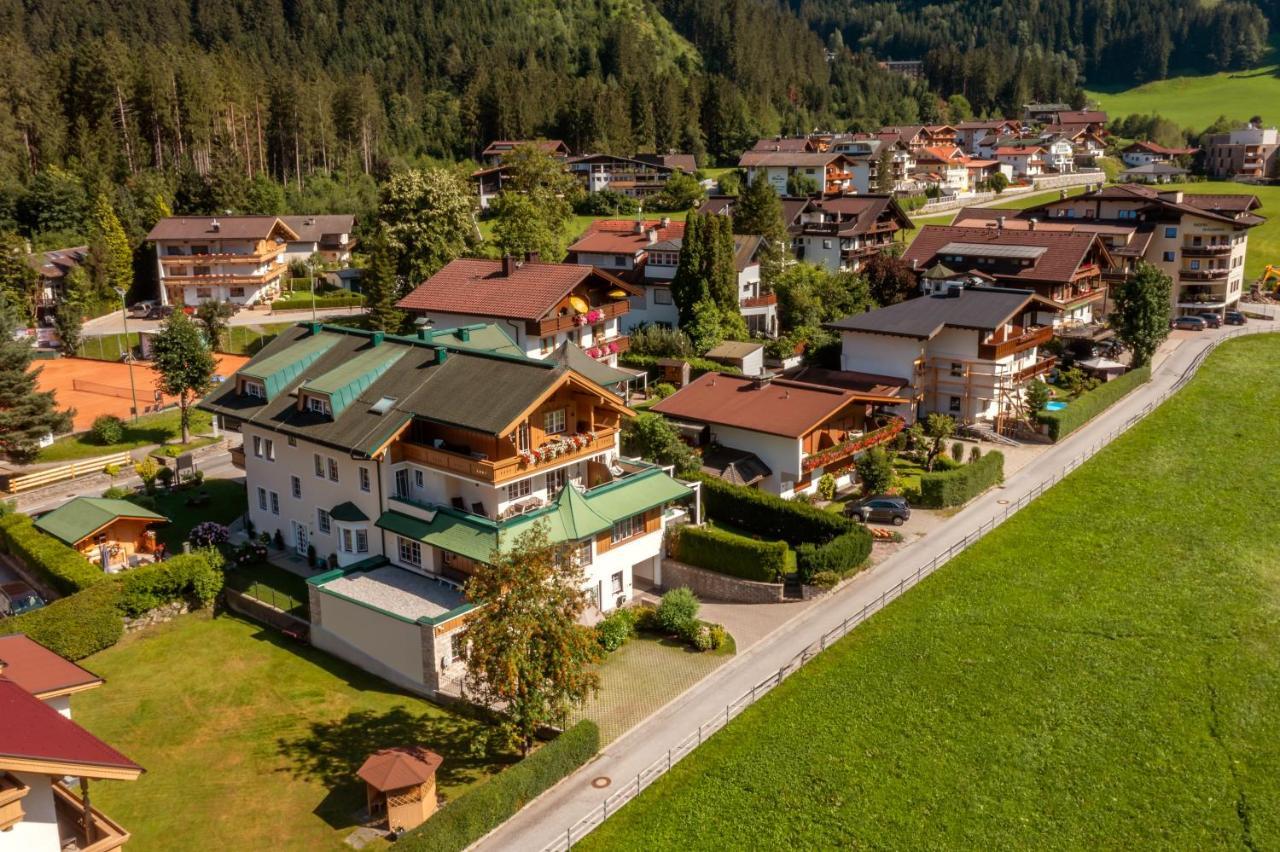 Apparthotel Sonnenhof Mayrhofen Ngoại thất bức ảnh