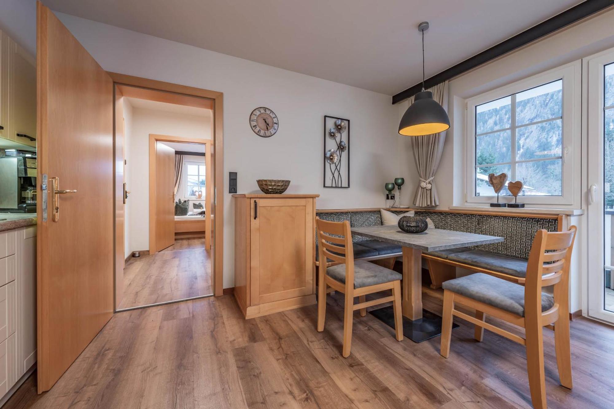 Apparthotel Sonnenhof Mayrhofen Ngoại thất bức ảnh