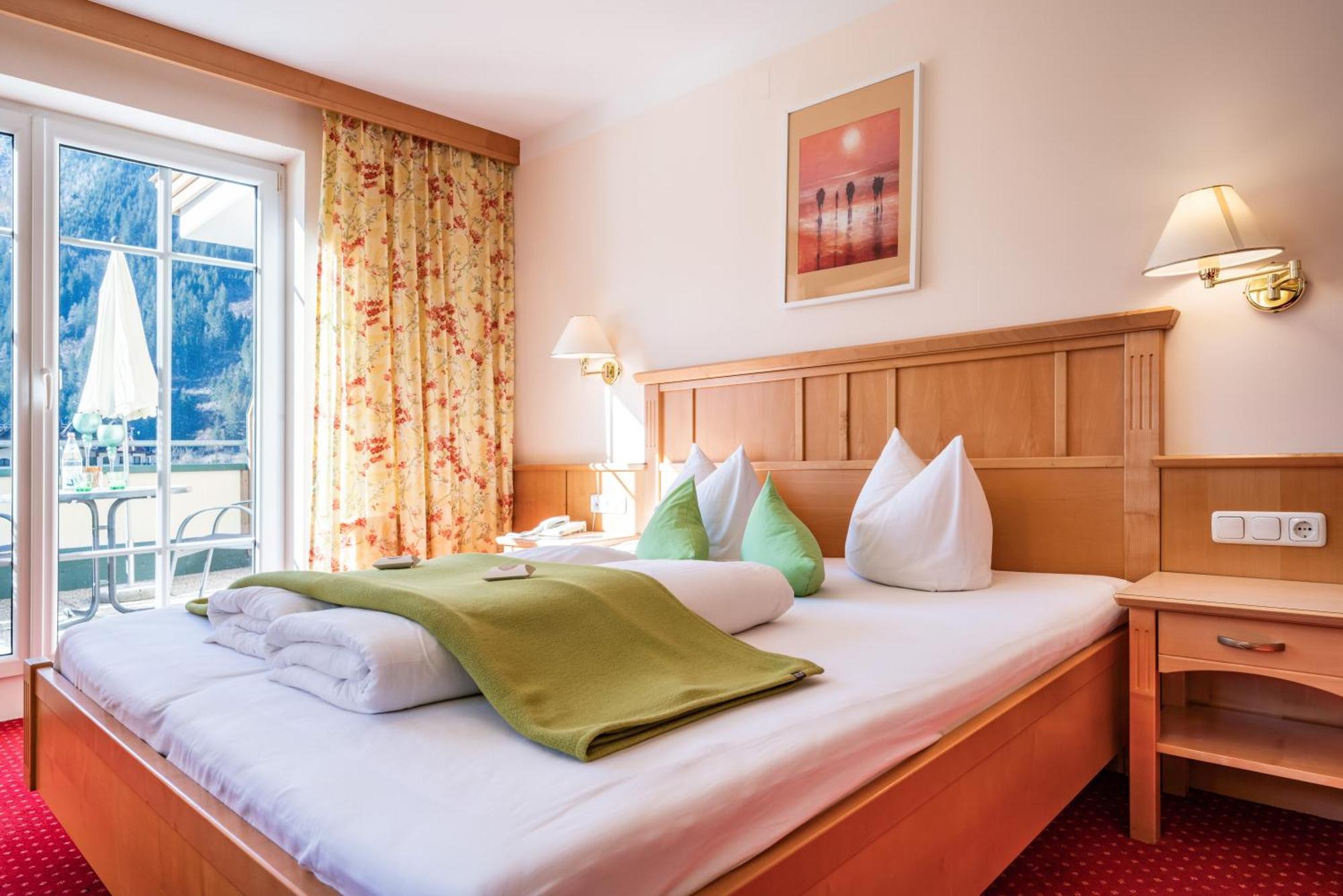 Apparthotel Sonnenhof Mayrhofen Ngoại thất bức ảnh